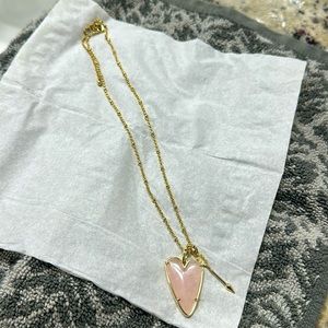 Kendra Scott Heart and arrow pendant